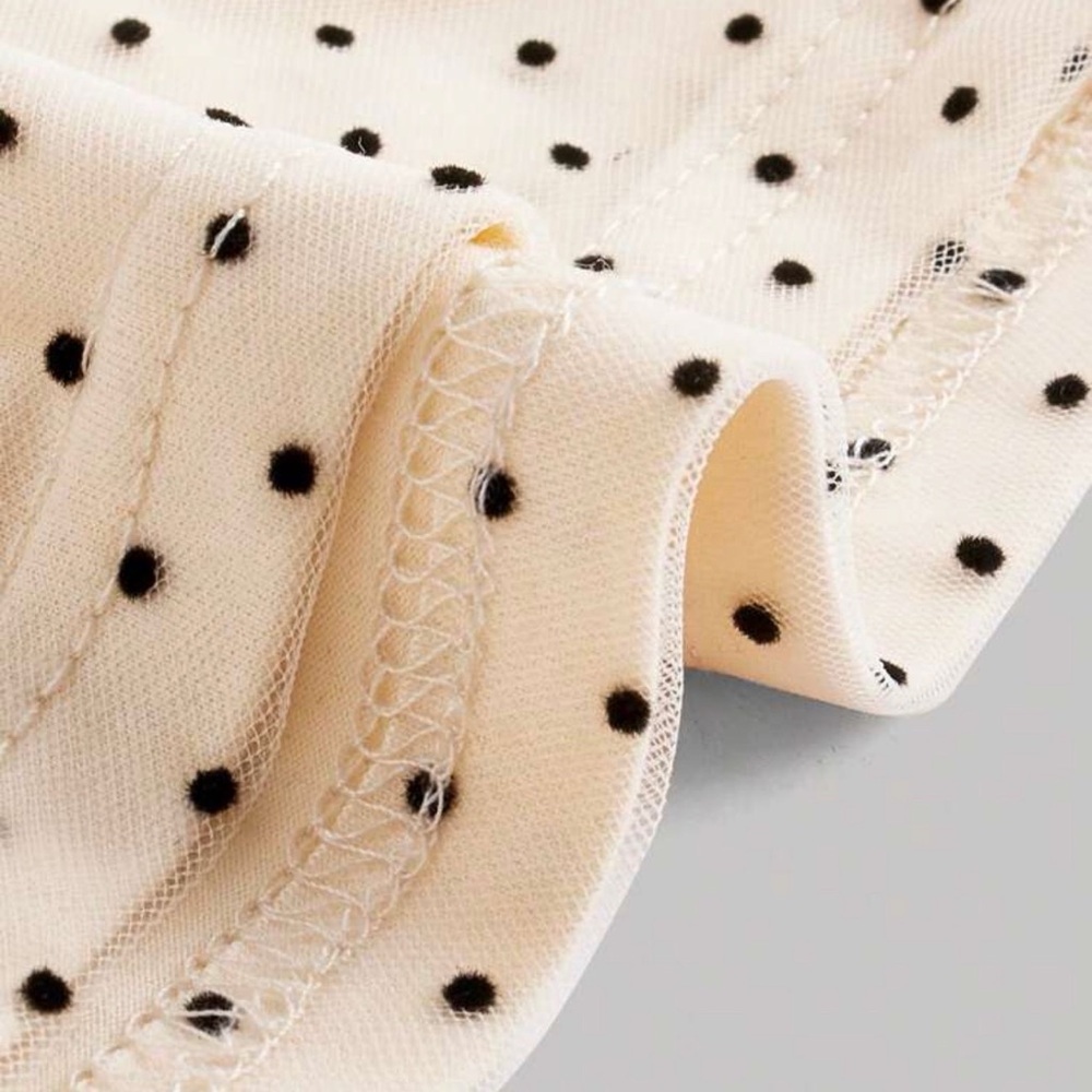 New Y2K  Pinup Black and Cream Polka Dot off shoulder Top with a bow size XS - Picture 3 of 7